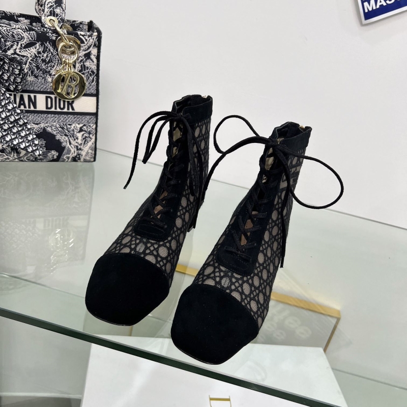 ch**an D*or boots